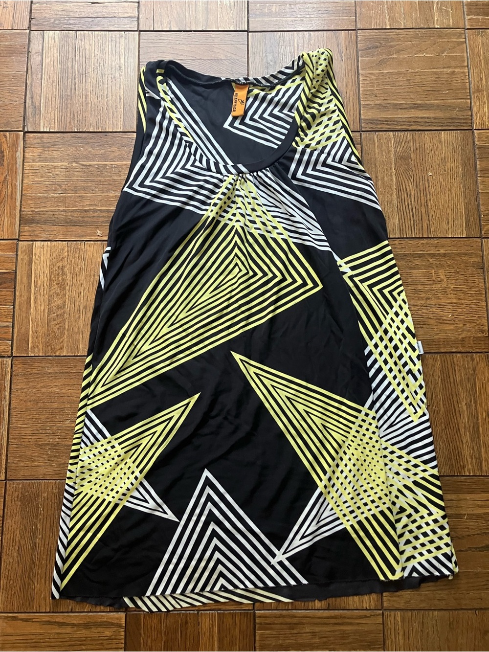 Metaphysical Brazilian black and neon yellow top